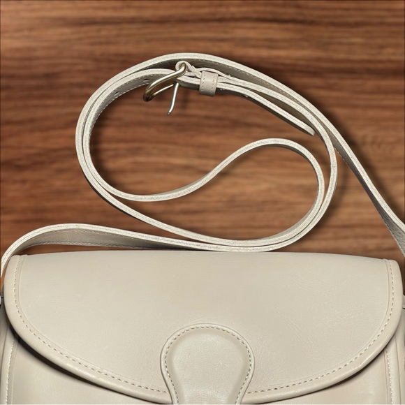 COACH Vintage Devon Shoulder Bag - Bone Glove-tanned Leather - LIKE NEW - Rare - Picture 10 of 14